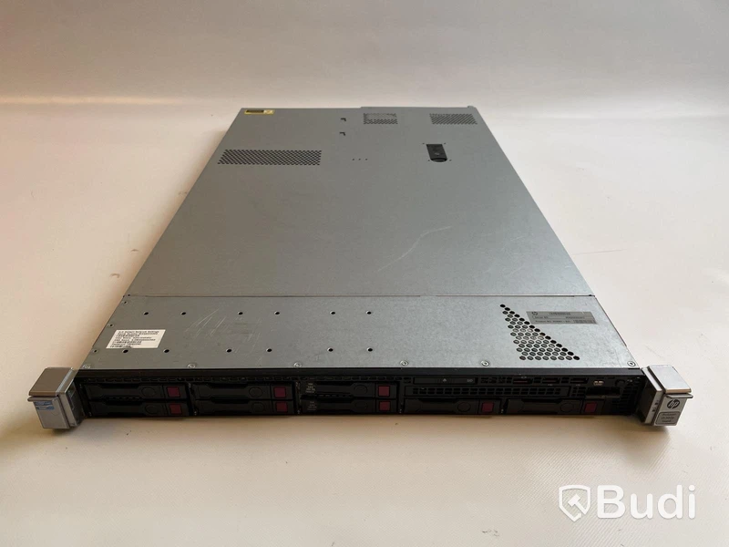 Server HP ProLiant DL360p Gen8.
