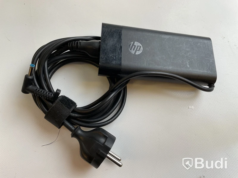 Dator HP EliteBook 640 G9 inkl. laddare. OBS! Inget OS.