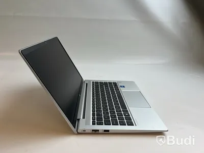 Dator HP Probook 440 14 tum G9 OBS! Kosmetisk skada, se bilder.