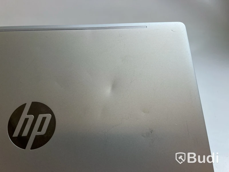 Dator HP Probook 440 14 tum G9 OBS! Kosmetisk skada, se bilder.