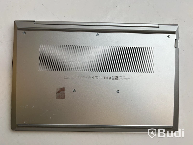 Dator HP Probook 440 14 tum G9 OBS! Kosmetisk skada, se bilder.
