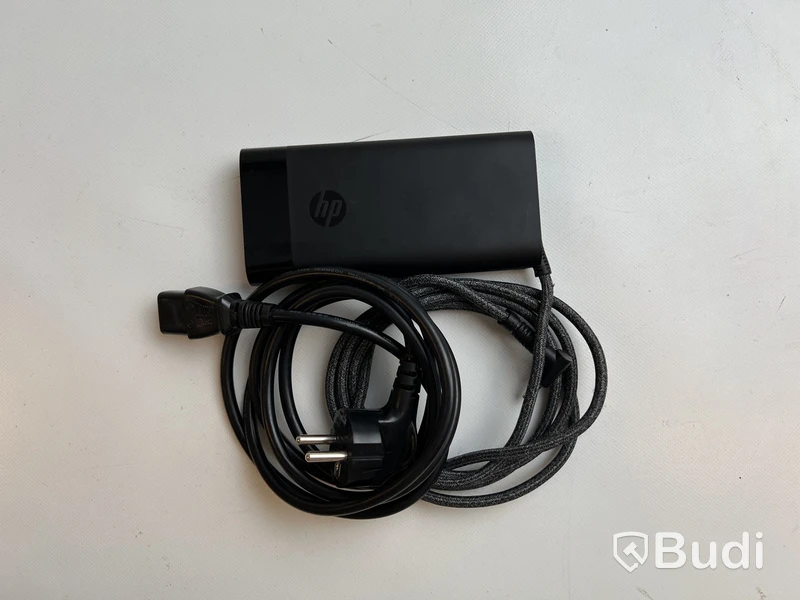 Dator HP ZBook Fury 16 G9. inkl. strömkabel och en HP dock