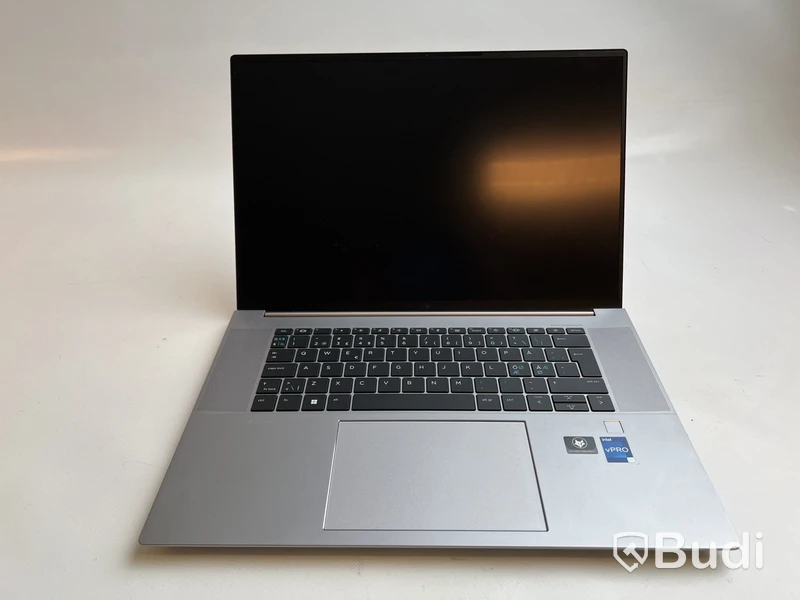 Dator HP ZBook Fury studio 16 tum G9. inkl. Stromkabel