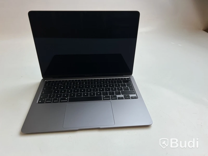 Dator MacBook Air M1 (2020) inkl. Satechi USB C Hub