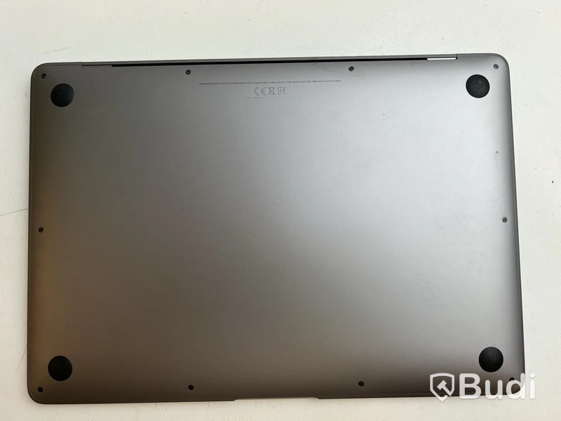 Dator MacBook Air M1 (2020) inkl. Satechi USB C Hub