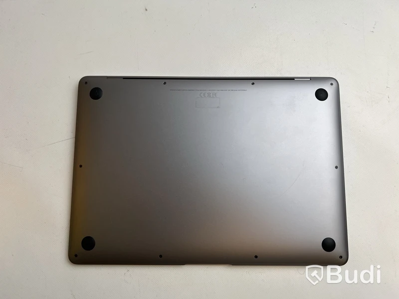 Dator MacBook Air M1 (2020) inkl. Satechi USB C Hub