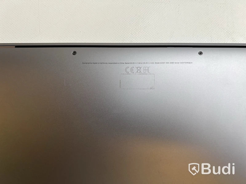 Dator MacBook Air M1 (2020) inkl. Satechi USB C Hub
