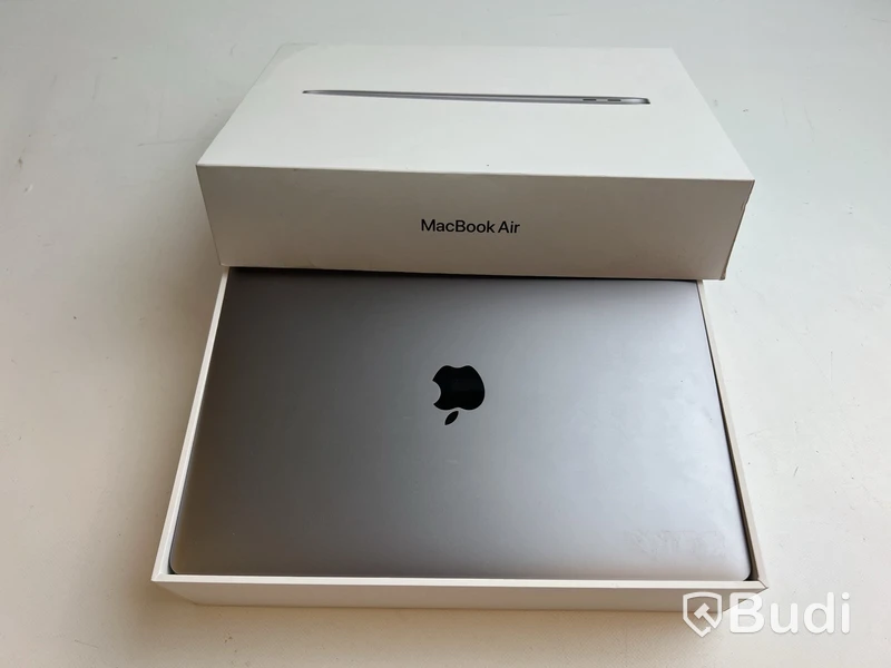 Dator MacBook Air M1 (2020) i originalförpackning inkl. Satechi USB Hub.