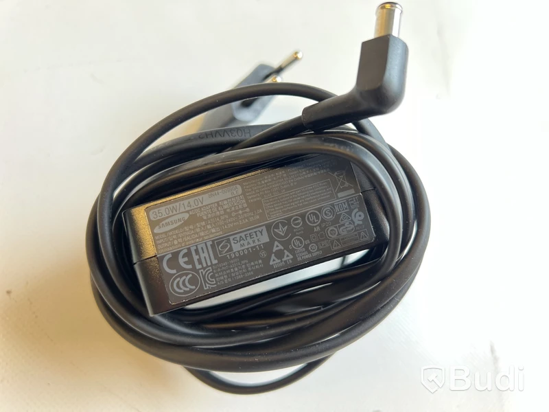 Välvd datorskärm Samsung C27F398