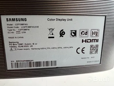 Välvd datorskärm Samsung C27F398 OBS! Repad skärm.