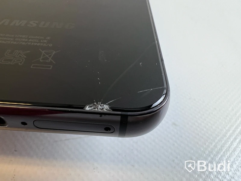Mobil Samsung Galaxy S22 256GB. Obs! Repad skärm.