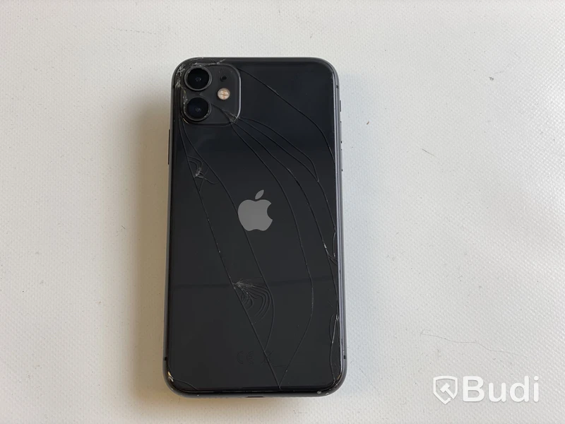 Mobil Apple iPhone 11 64GB. OBS! Sprucken/repad skärm
