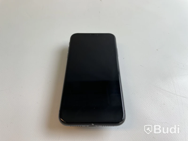 Mobil Apple iPhone 11 64GB. OBS! Sprucken/repad skärm