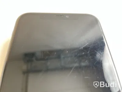 Mobil Apple iPhone 11 64GB. OBS! Repad skärm.