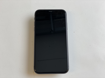 Mobil Apple iPhone 11 64GB. OBS! Repad skärm.