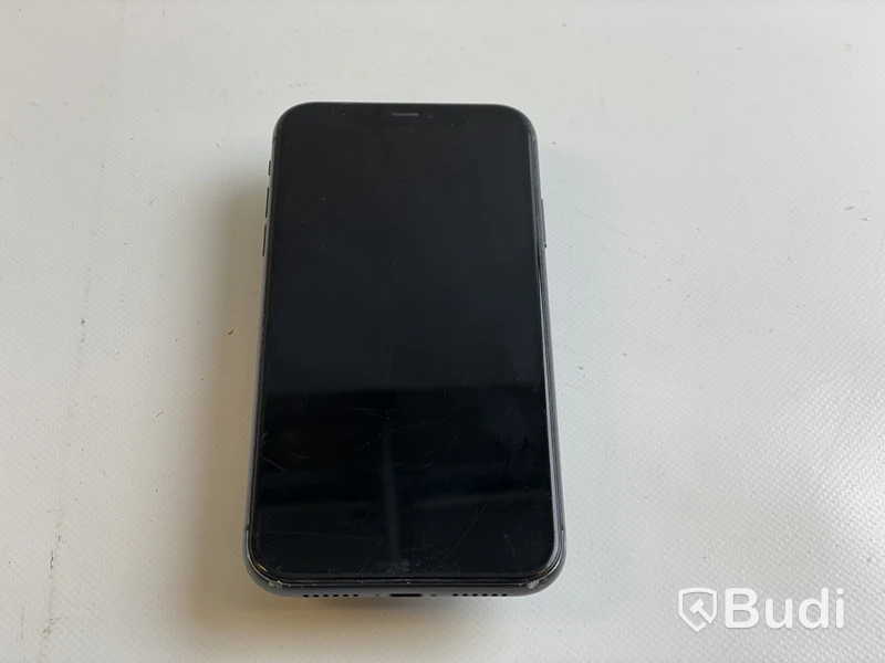 Mobil Apple iPhone 11 64GB. OBS! Repad skärm.