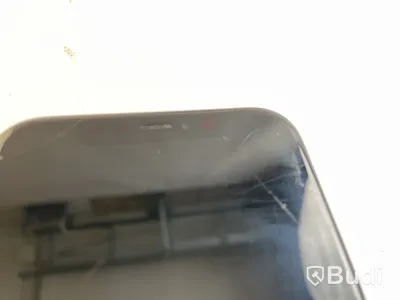 Mobil Apple iPhone 11 64GB. OBS! Repad och sprucken skärm.