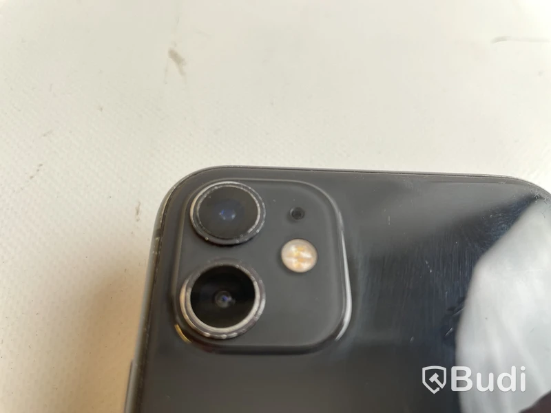 Mobil Apple iPhone 11 64GB. OBS! Repad och sprucken skärm.