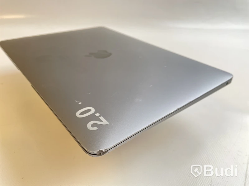 Dator Apple MacBook Air M1 (2020). OBS. Sprucken skärm.