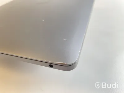 Dator Apple MacBook Air M1 (2020). OBS. Sprucken skärm.