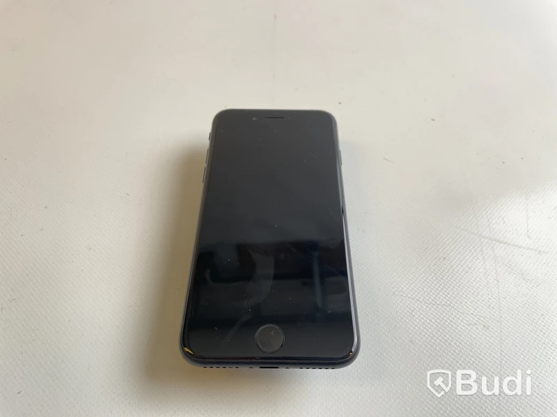 Mobil iPhone SE 3rd gen 64GB. Med originalförpackning.