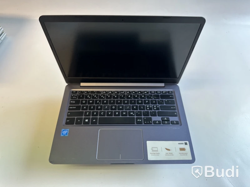 Dator Asus E406M. OBS! Inget OS.