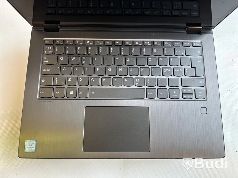Dator Lenovo Yoga 14tum. OBS! Laddare medföljer ej.