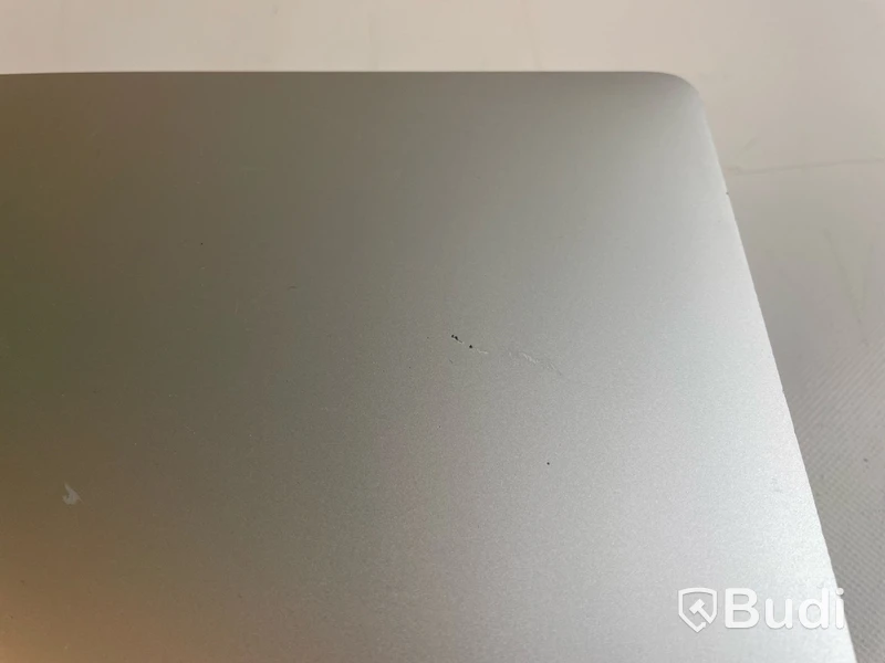 Dator Apple MacBook Pro 15tum (2017). OBS! Repad skärm.