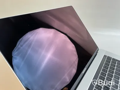 Dator Apple MacBook Pro 15tum (2017). OBS! Repad skärm.