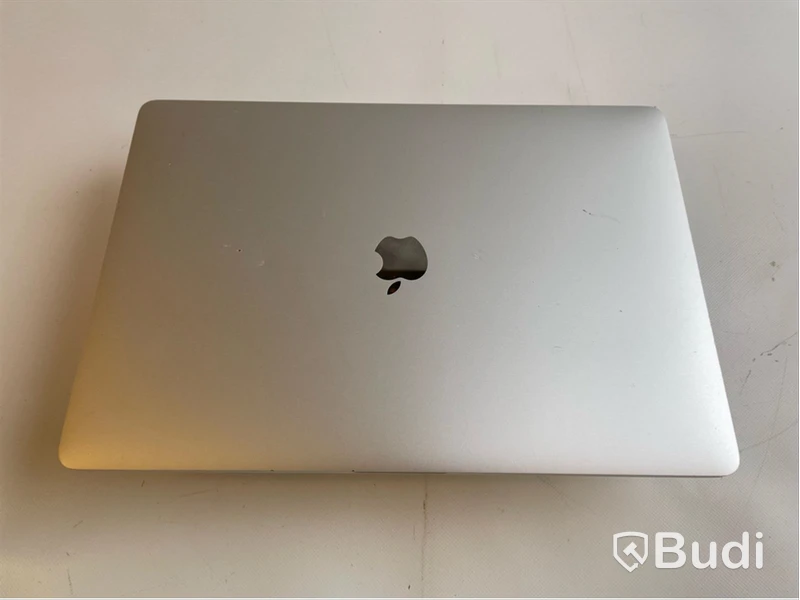 Dator Apple MacBook Pro 15tum (2017). OBS! Repad skärm.