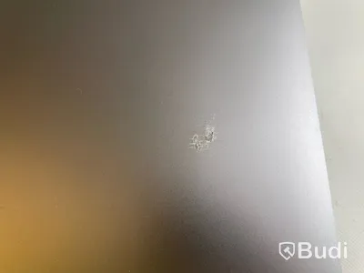 Dator Apple MacBook Air M1 (2020). OBS! Sprucken skärm.