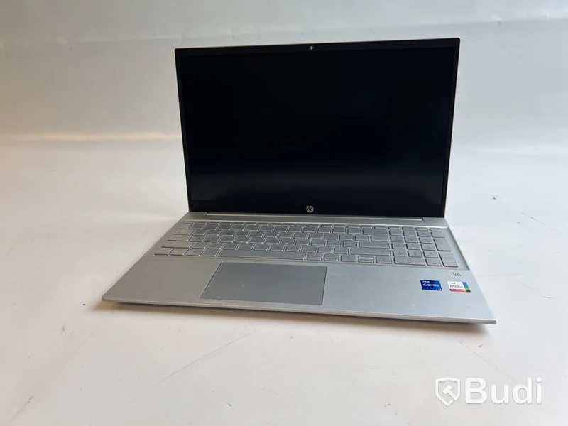 Dator HP Pavilion 15 inkl. laddare.