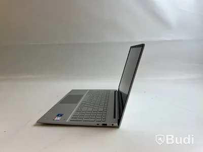Dator HP Pavilion 15 inkl. laddare.