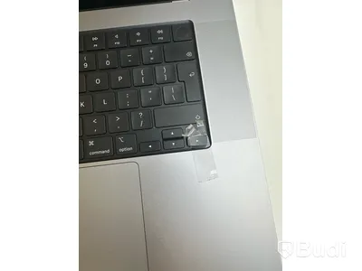 Dator MacBook Pro M1 16 tum (2021) inkl. laddare OBS! skadad tangentbordstangent