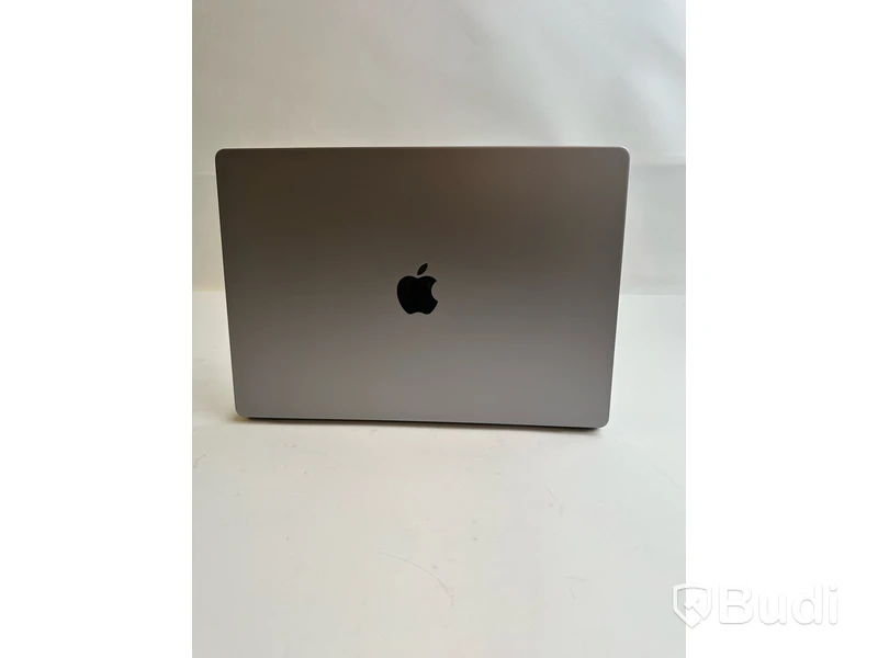Dator MacBook Pro M1 16 tum (2021) inkl. laddare OBS! skadad tangentbordstangent