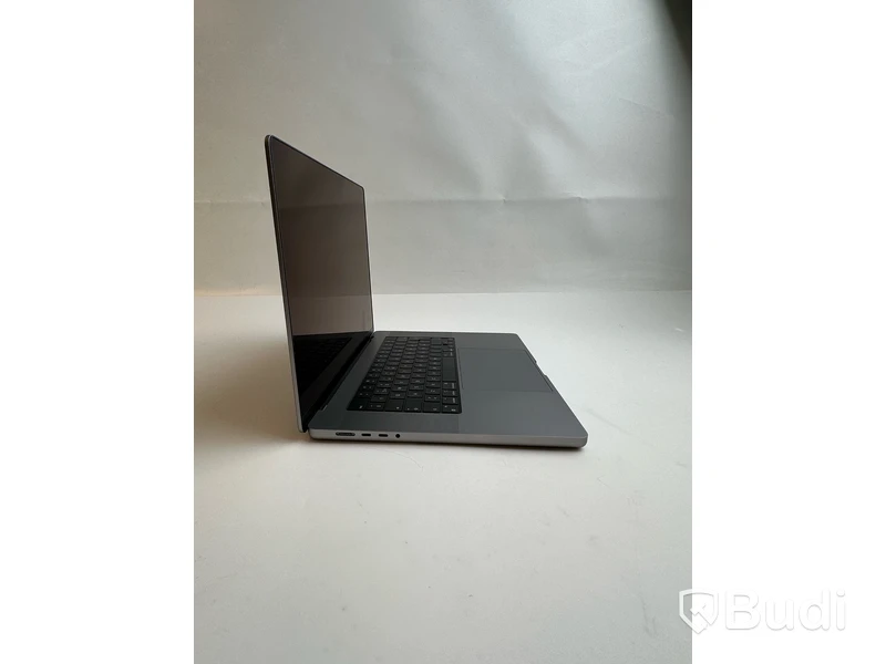 Dator Apple MacBook Pro M1 16 tum (2021) inkl. laddare OBS! Skadad skärm