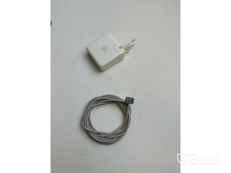 Dator Apple MacBook Pro M1 14 tum (2021) inkl. laddare.