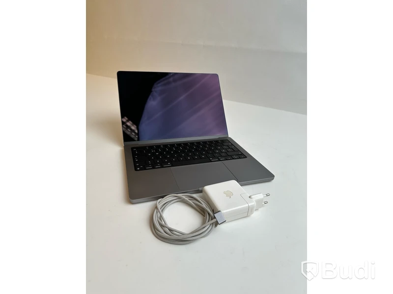 Dator Apple MacBook Pro M1 14 tum (2021) inkl. laddare.