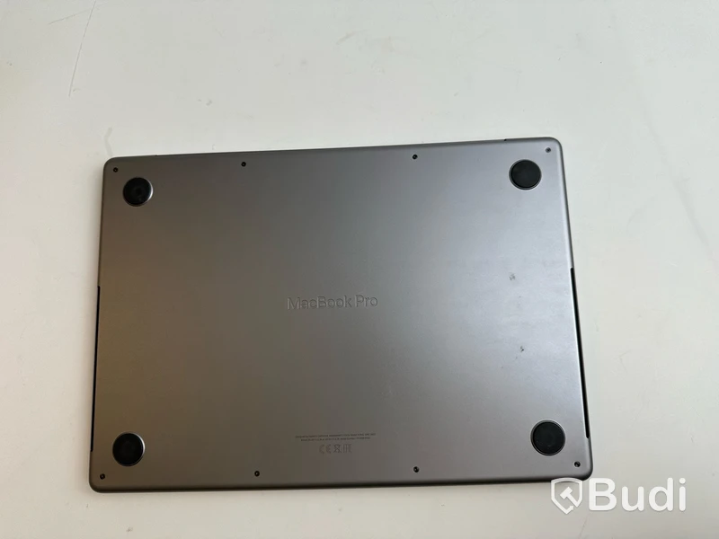 Dator Apple MacBook Pro M1 14 tum (2021) inkl. laddare.