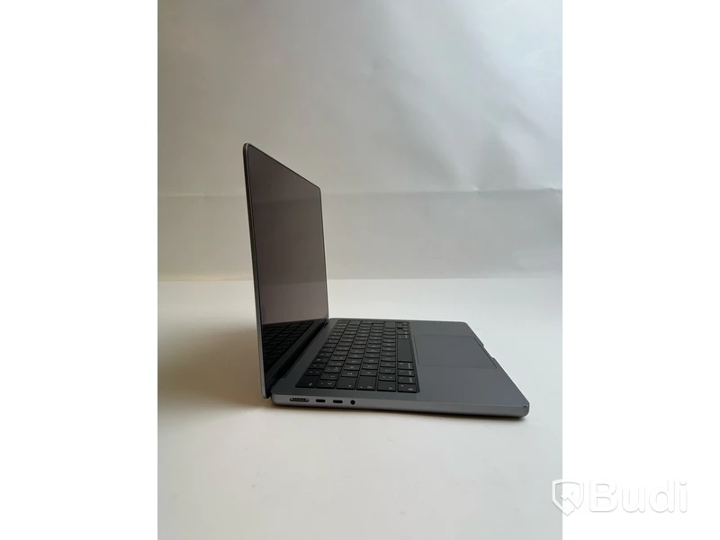 Dator Apple MacBook Pro M1 14 tum (2021) inkl. laddare. OBS! Repor på skärmen