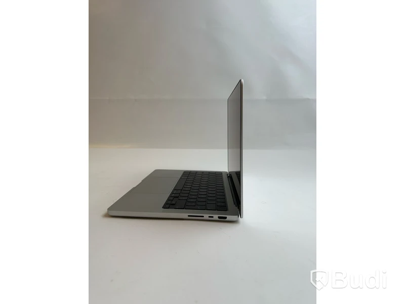 Dator Apple MacBook Pro M1 14 tum (2021) inkl. laddare.