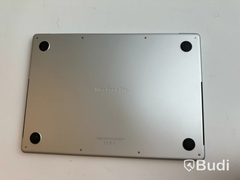 Dator Apple MacBook Pro M1 14 tum (2021) inkl. laddare.