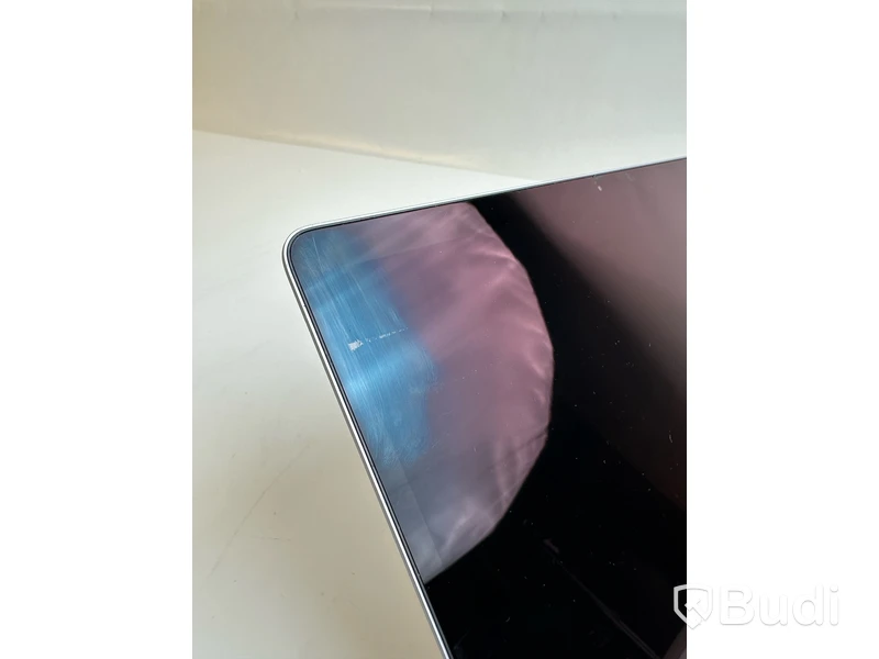 Dator Apple MacBook Pro 13 tum (2017) inkl. laddare