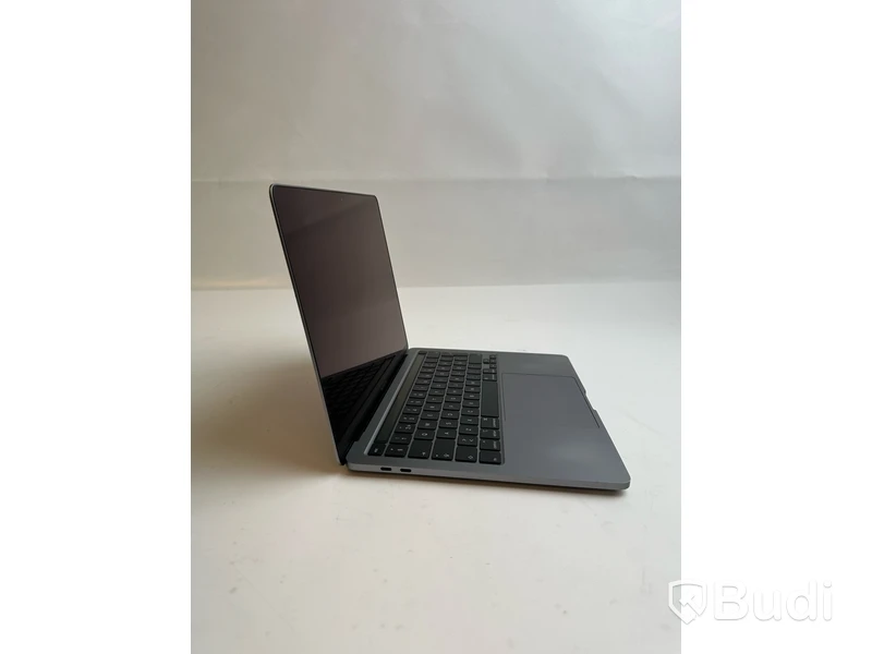 Dator Apple MacBook Pro 13 tum (2020) inkl. laddare.