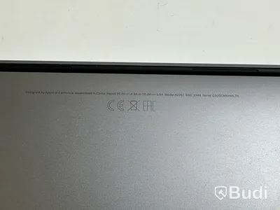 Dator Apple MacBook Pro 13 tum (2020) inkl. laddare.