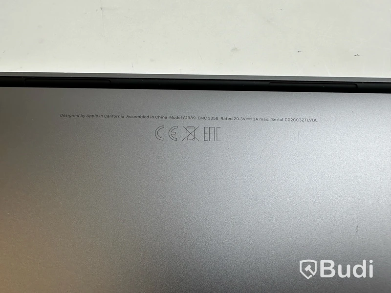 Dator Apple MacBook Pro 13 tum (2019) inkl. laddare