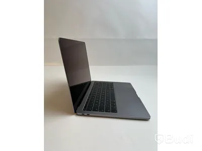 Dator Apple MacBook Pro 13 tum (2017) inkl. laddare.