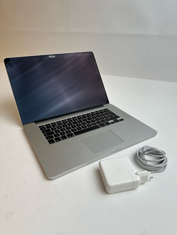 Dator Apple MacBook Pro Retina 15 tum (2013) inkl. laddare 