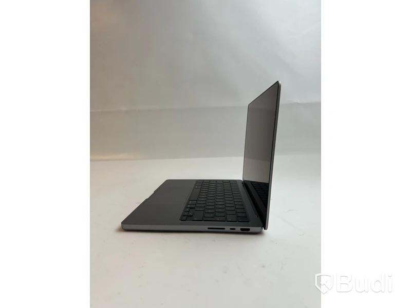 Dator Apple MacBook Pro M1 14 tum (2021) inkl. laddare.