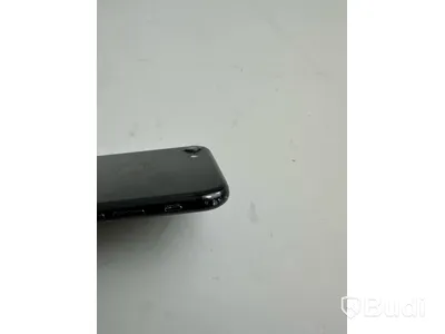 Mobil Apple iPhone 7 128GB. OBS! Repor på skärmen.